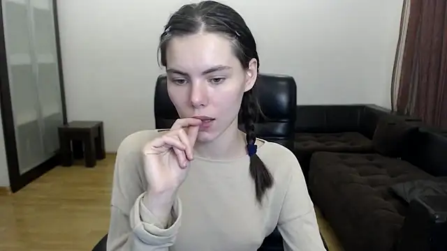 AmelieReve online show from 18, 10, 2025