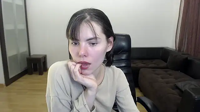 AmelieReve online show from 21, 10, 2025