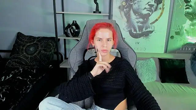 Snapshot of NitaNihil chatting on 3, 10, 2025 NitaNihil online show from 3, 10, 2025