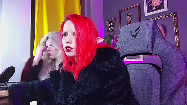 Snapshot of NitaNihil chatting on 16, 10, 2025 NitaNihil online show from 16, 10, 2025