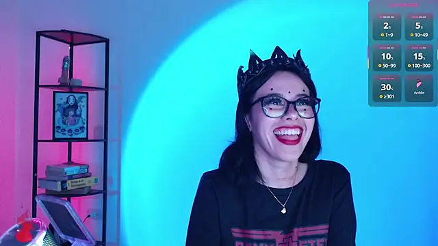 Snapshot of girldom chatting on 24, 11, 2025 girldom online show from 24, 11, 2025