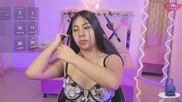 ZURY TAY online show from 6, 10, 2025