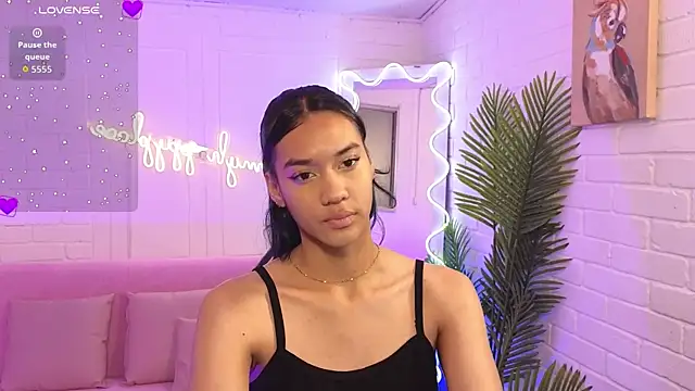 artemiss tay online show from 17, 10, 2025