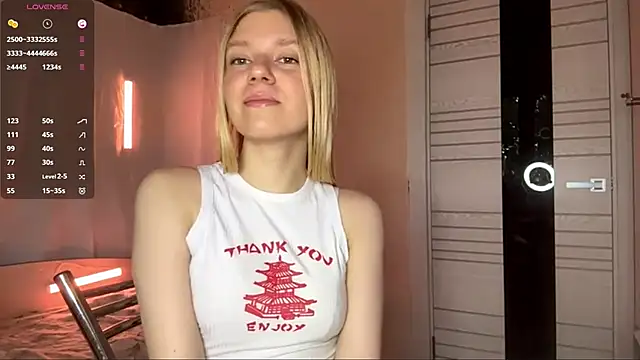 MaryjaneSpider online show from 4, 10, 2025
