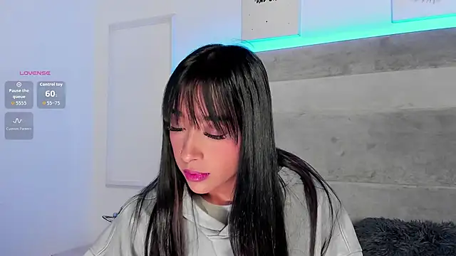 Aleja ruizz online show from 20, 11, 2025