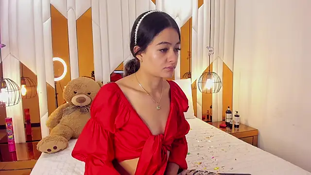 Snapshot of ValeriaPrado chatting on 15, 11, 2025 ValeriaPrado online show from 15, 11, 2025