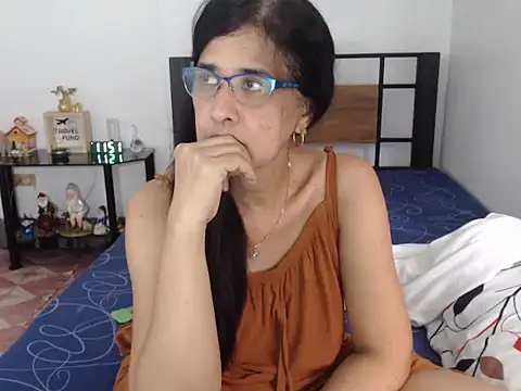 Prettysweetmum online show from 26, 11, 2025