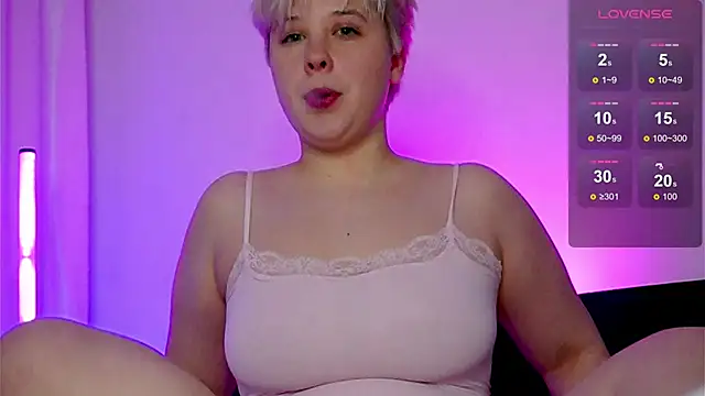 Snapshot of teyasunny chatting on 26, 10, 2025 teyasunny online show from 26, 10, 2025