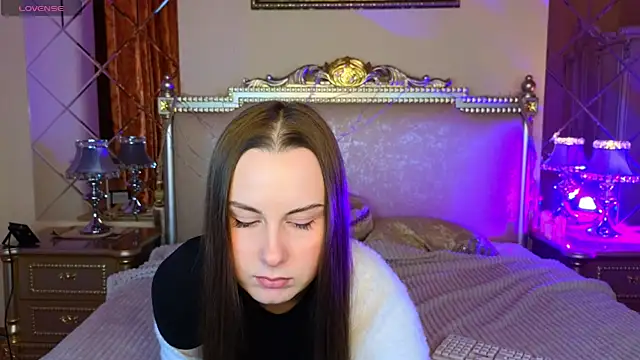 Kelly Cartier online show from 13, 1, 2026