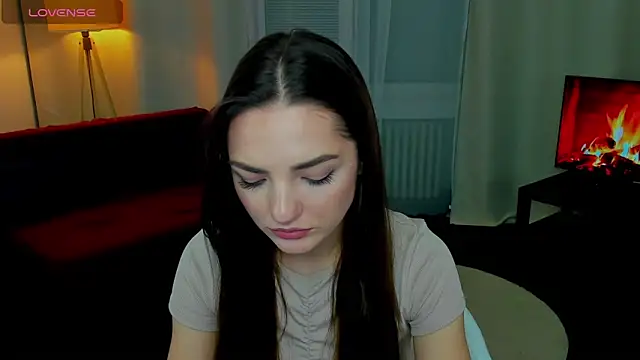 MyEllaLuvs online show from 13, 10, 2025