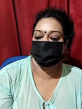 Snapshot of surekha-30 chatting on 8, 9, 2025 surekha-30 online show from 8, 9, 2025