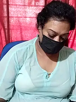 Snapshot of surekha-30 chatting on 11, 9, 2025 surekha-30 online show from 11, 9, 2025