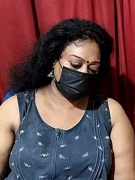 Snapshot of surekha-30 chatting on 19, 9, 2025 surekha-30 online show from 19, 9, 2025