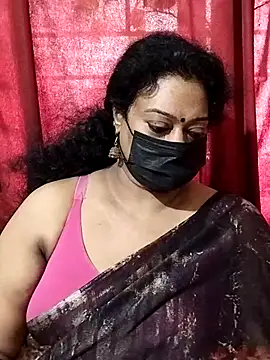 Snapshot of surekha-30 chatting on 25, 9, 2025 surekha-30 online show from 25, 9, 2025