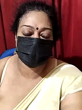 Snapshot of surekha-30 chatting on 26, 9, 2025 surekha-30 online show from 26, 9, 2025