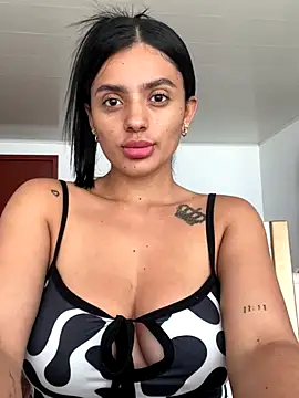 AnaaFaith  online show from 9, 11, 2025