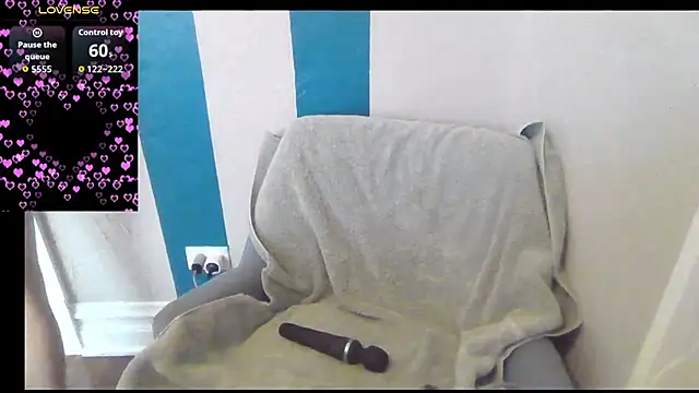 Snapshot of Magical_Milf_MelissaXX chatting on 3, 10, 2025 Magical Milf MelissaXX online show from 3, 10, 2025