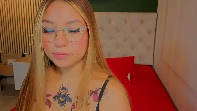 sky collinss online show from 23, 10, 2025