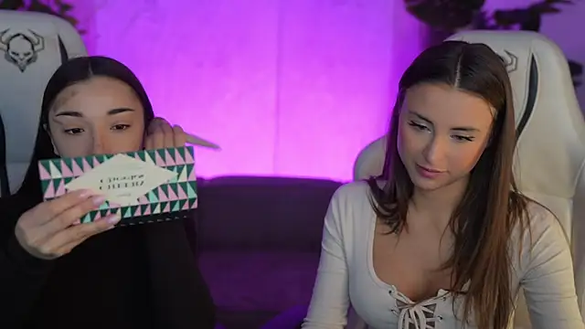 Luna secretgirl online show from 18, 12, 2025