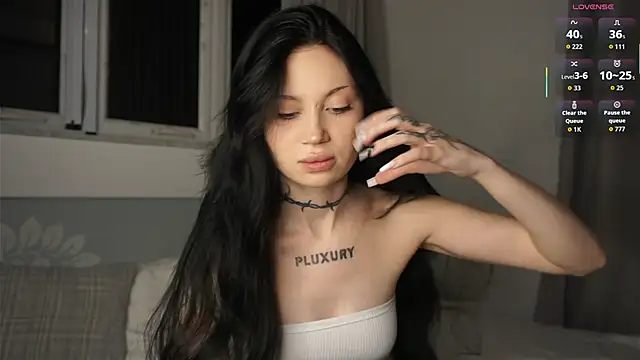 Alice 1n Wonderland  online show from 17, 10, 2025