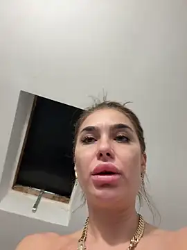 Snapshot of KaseyQuinn_ chatting on 7, 11, 2025 KaseyQuinn online show from 7, 11, 2025