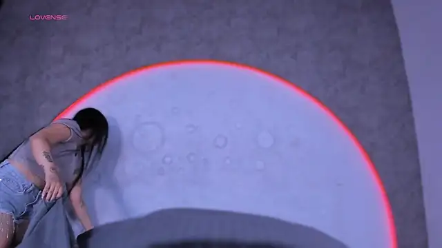 ReinaChloe online show from 21, 11, 2025