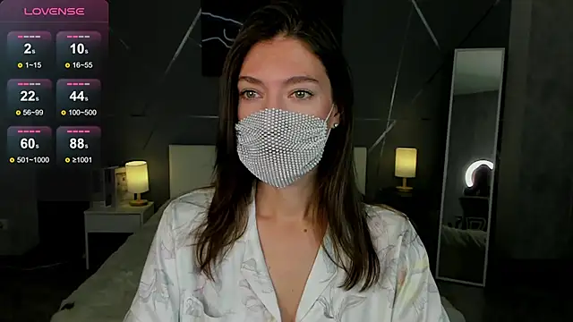 Snapshot of take_me_to_moon chatting on 23, 10, 2025 take me to moon online show from 23, 10, 2025