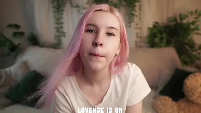 Snapshot of ElizSpieth chatting on 2, 12, 2025 ElizSpieth online show from 2, 12, 2025