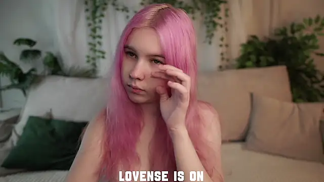 Snapshot of ElizSpieth chatting on 4, 12, 2025 ElizSpieth online show from 4, 12, 2025