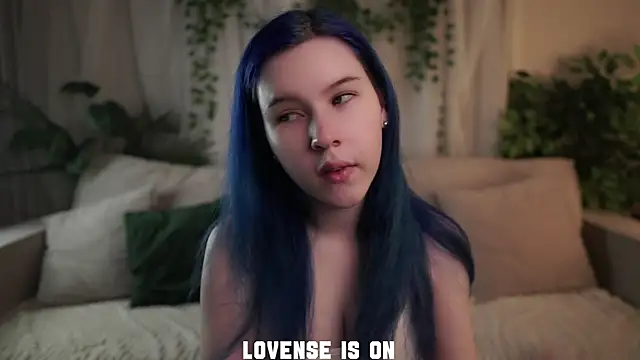 Snapshot of ElizSpieth chatting on 16, 12, 2025 ElizSpieth online show from 16, 12, 2025