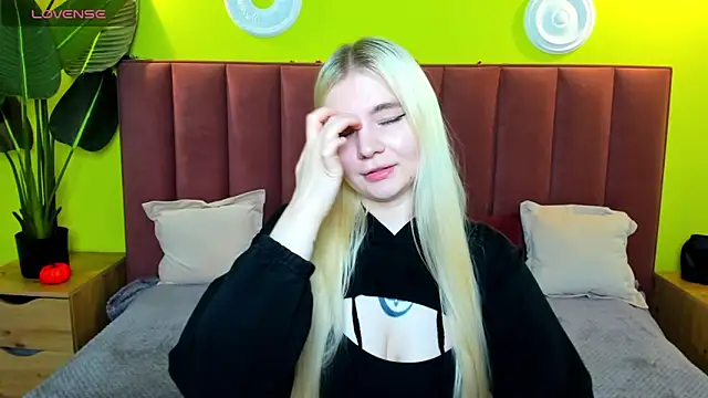 RuthBryant online show from 12, 11, 2025