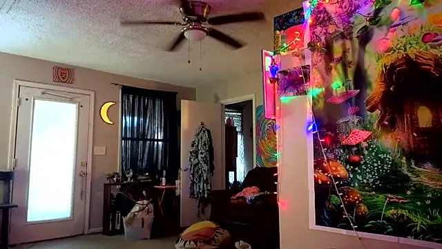 Snapshot of Princess__Kitty__ chatting on 25, 10, 2025 Princess Kitty online show from 25, 10, 2025