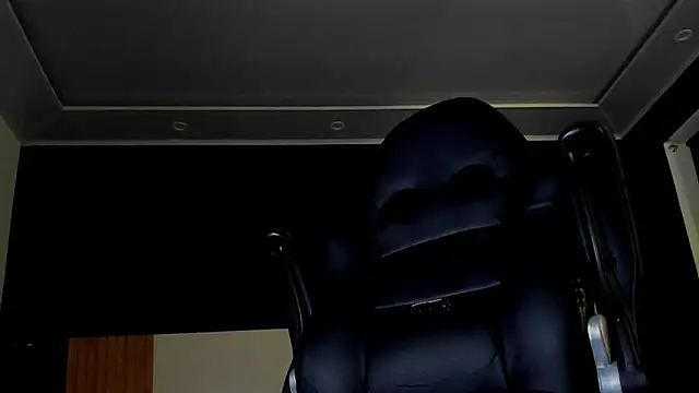 Snapshot of Damartinez27 chatting on 26, 11, 2025 Damartinez27 online show from 26, 11, 2025