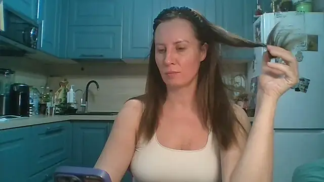 ALICAINWONDERLAND online show from 4, 4, 2026