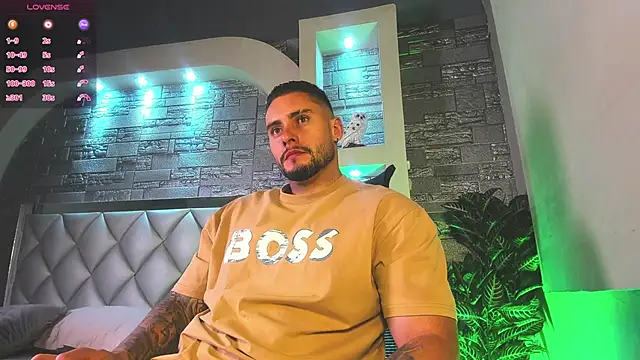 Snapshot of dominic_de_luca chatting on 11, 10, 2025 dominic de luca online show from 11, 10, 2025