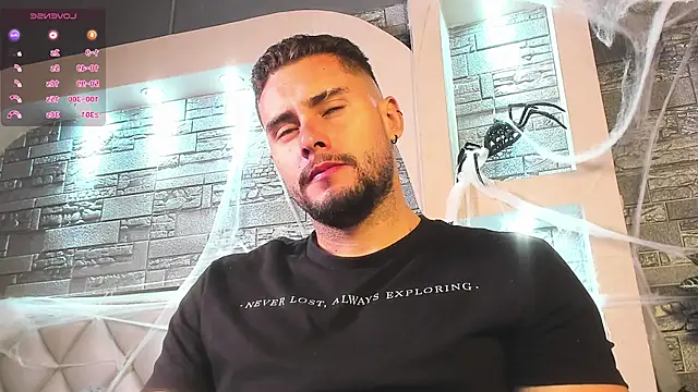 Snapshot of dominic_de_luca chatting on 28, 10, 2025 dominic de luca online show from 28, 10, 2025