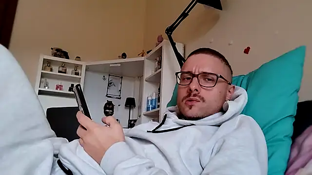 ilovechub112 online show from 7, 10, 2025