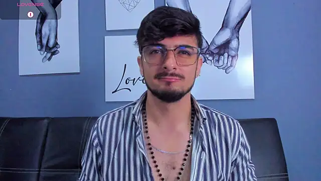 AaronFuentes7 online show from 10, 9, 2025