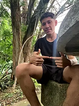 elfernh online show from 8, 10, 2025