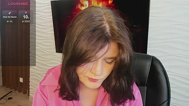 MoriGirl online show from 10, 9, 2025