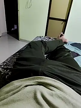 Snapshot of Kartik200798 chatting on 17, 10, 2025 Kartik200798 online show from 17, 10, 2025