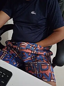 Snapshot of Carloskasado chatting on 5, 11, 2025 Carloskasado online show from 5, 11, 2025