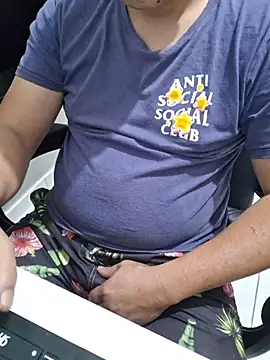 Snapshot of Carloskasado chatting on 15, 11, 2025 Carloskasado online show from 15, 11, 2025