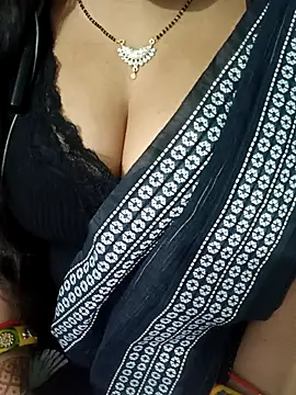 Snapshot of Anjali-bhabhi chatting on 13, 10, 2025 Anjali-bhabhi online show from 13, 10, 2025