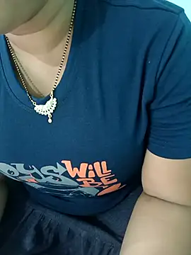 Snapshot of Anjali-bhabhi chatting on 21, 10, 2025 Anjali-bhabhi online show from 21, 10, 2025