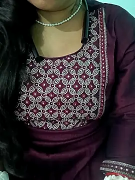 Snapshot of Anjali-bhabhi chatting on 6, 11, 2025 Anjali-bhabhi online show from 6, 11, 2025