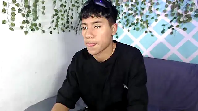 Snapshot of sebas_boys577 chatting on 21, 9, 2025 sebas boys577 online show from 21, 9, 2025