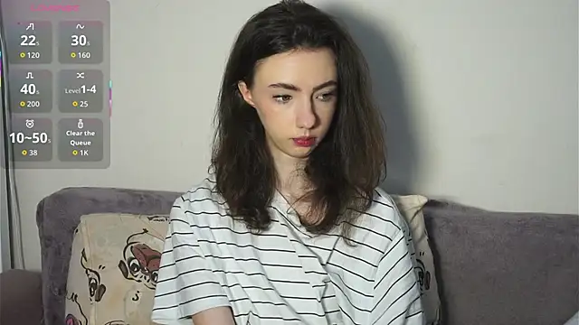 DeneenTurja online show from 7, 11, 2025