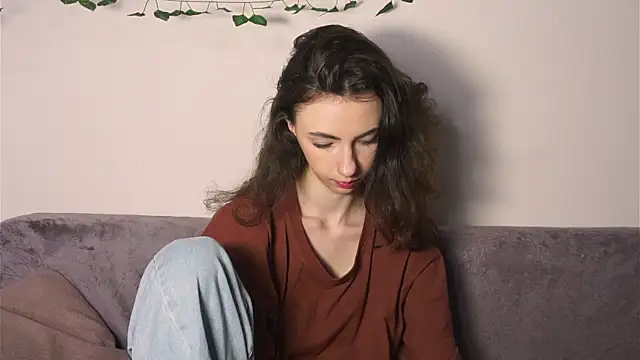 DeneenTurja online show from 9, 11, 2025