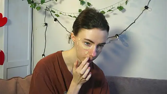 DeneenTurja online show from 18, 11, 2025